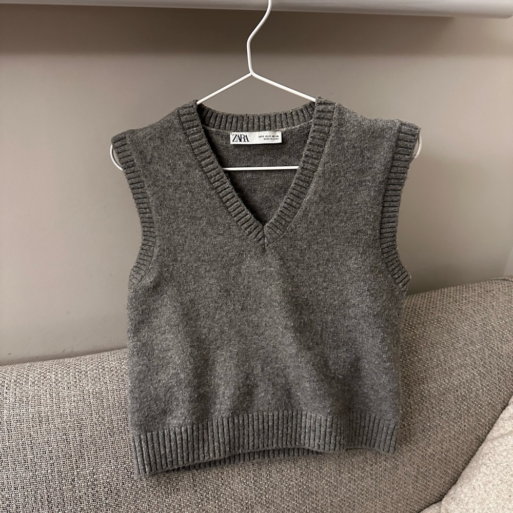 Zara Grey Sleeveless Wool Blend Knit Sweater Vest size XS